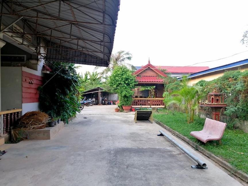 Tortuga Guesthouse Kampot Eksteriør billede